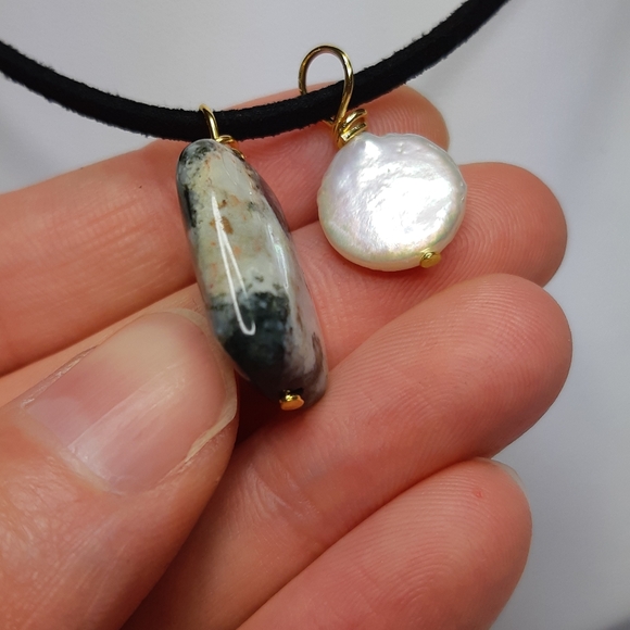 Dark Green Jasper and Genuine Coin Pearl Wire Wrap Necklace - Picture 3 of 8